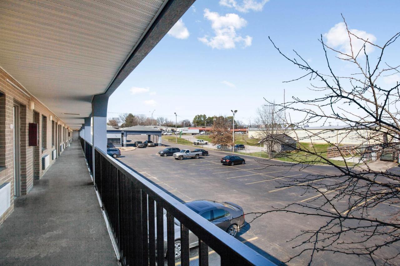 Hotel O Columbia Downtown Near I-65 Екстер'єр фото