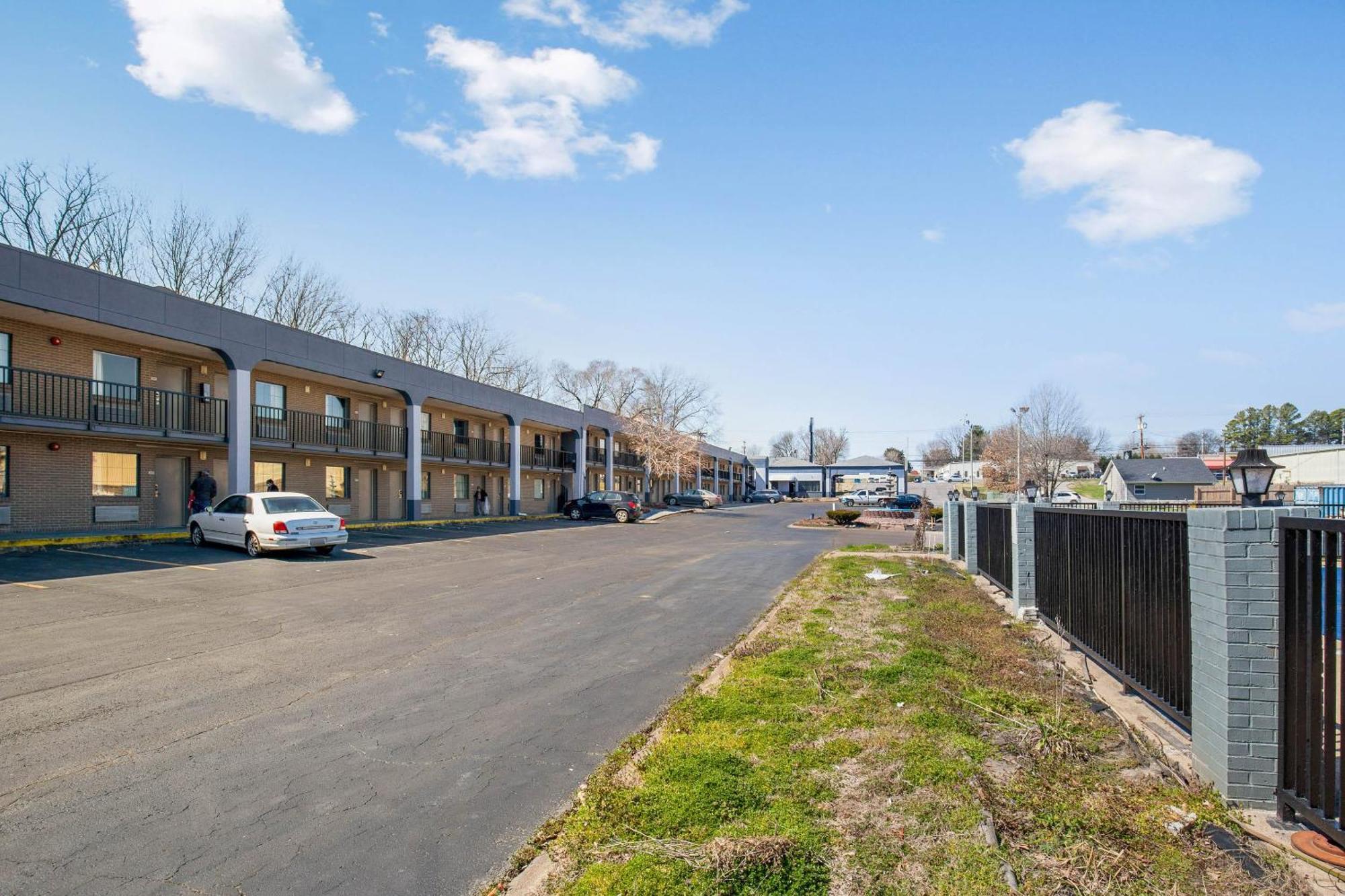 Hotel O Columbia Downtown Near I-65 Екстер'єр фото