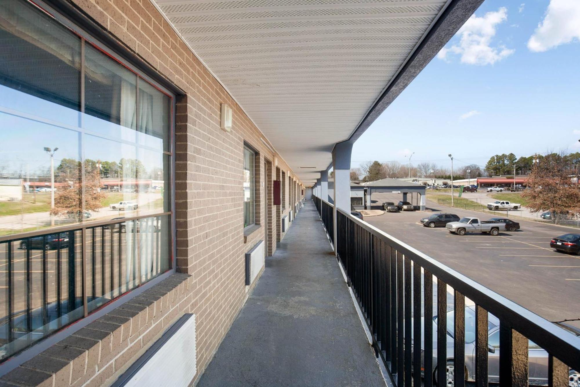 Hotel O Columbia Downtown Near I-65 Екстер'єр фото